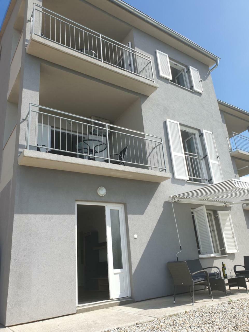 Slavica Apartments 3 Sveti Juraj Eksteriør billede