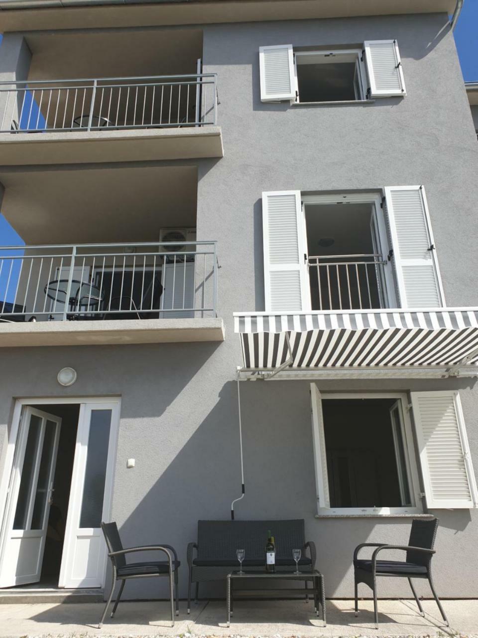 Slavica Apartments 3 Sveti Juraj Eksteriør billede
